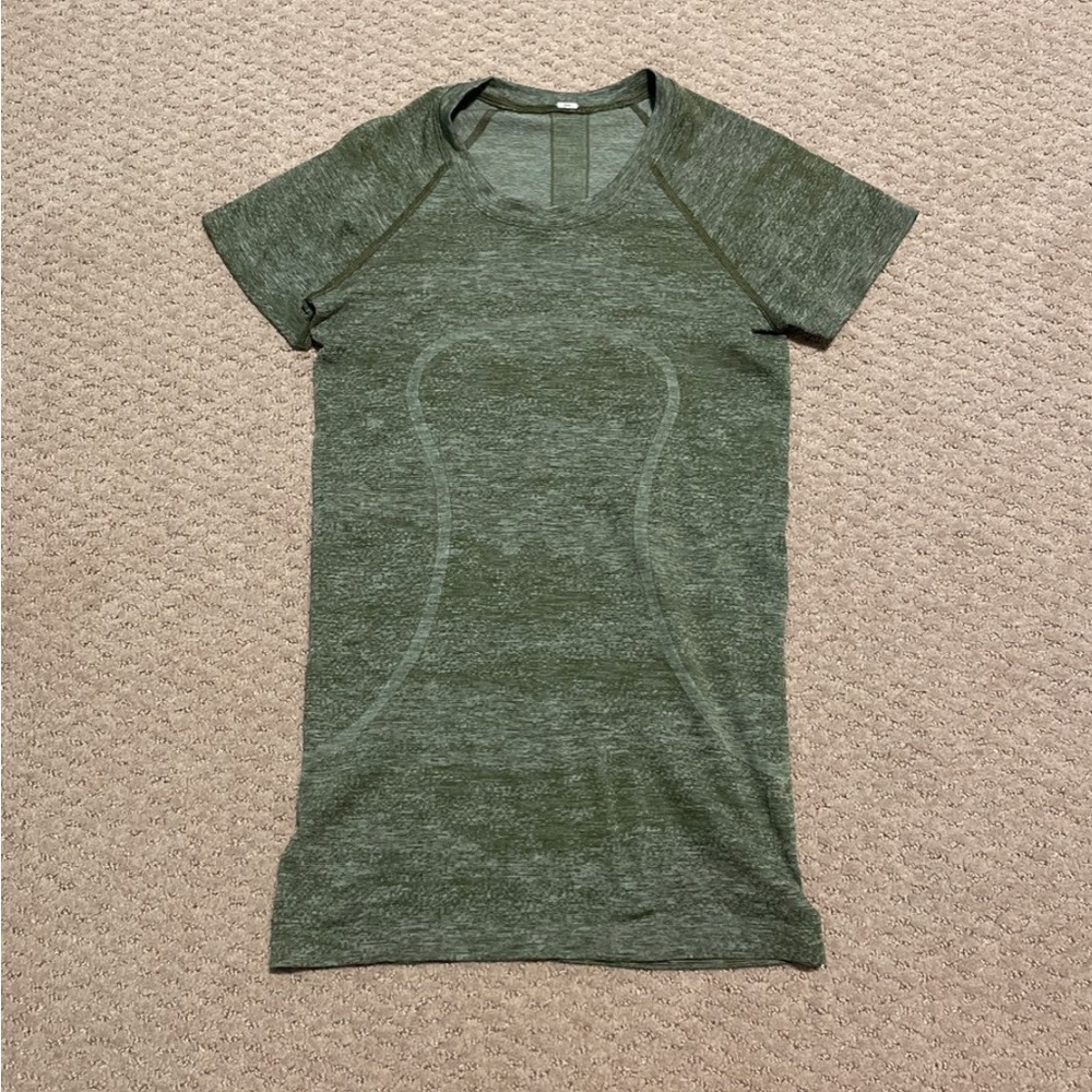 Lululemon swiftly tech size 4